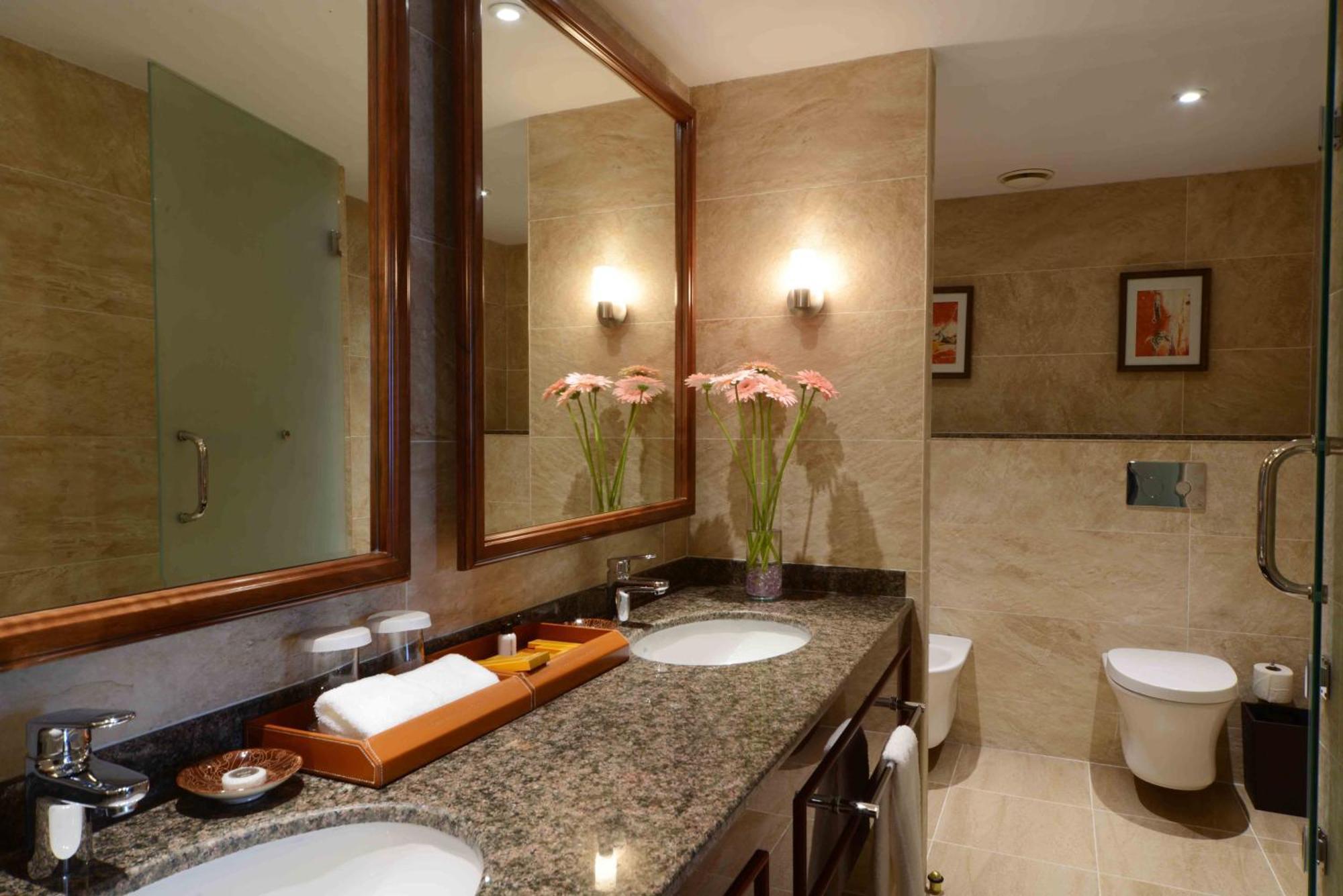 Lotte City Hotels Tashkent Palace Zimmer foto